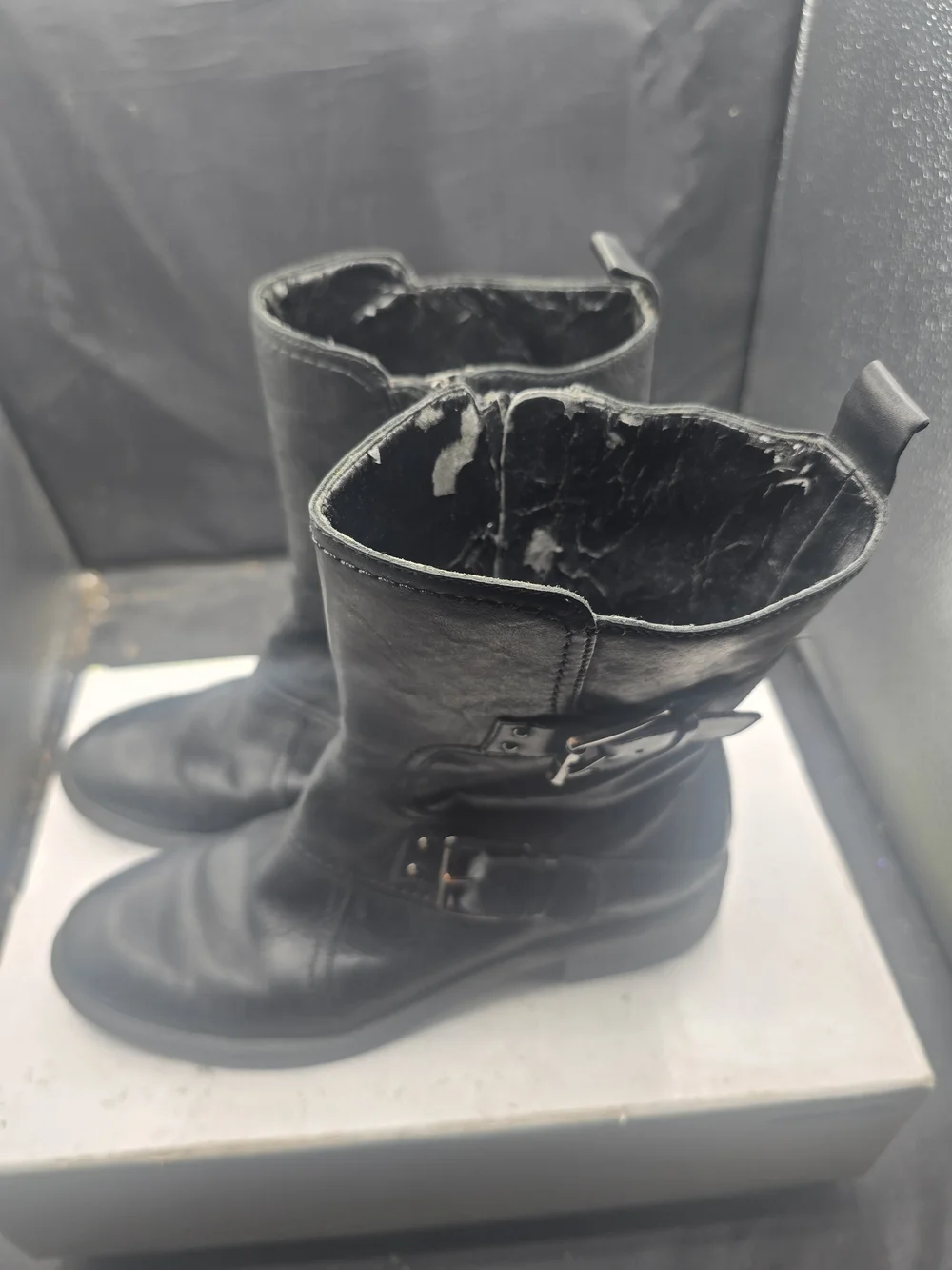 Angelina Black Leather Men’s Chukka Boots
